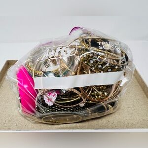 Vintage & Modern Gold Tone Mixed Metals Wearable  Bracelet Jewelry Lot 2lbs